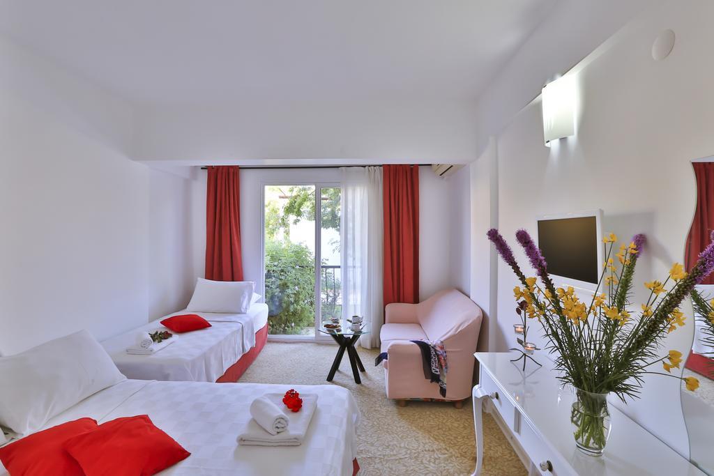 Kiraz Butik Hotel Alaçatı Rum bild