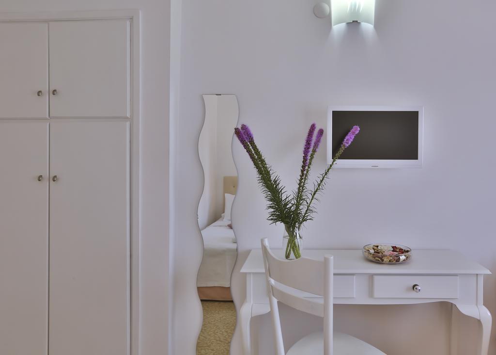Kiraz Butik Hotel Alaçatı Rum bild
