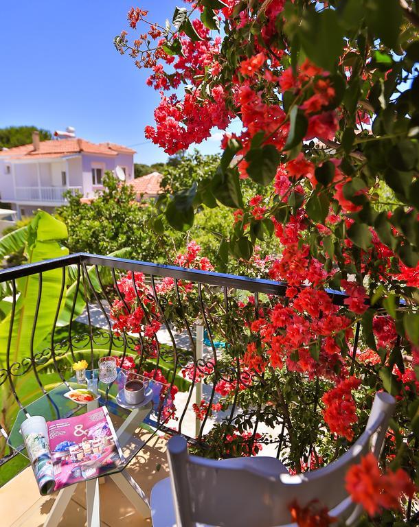Kiraz Butik Hotel Alaçatı Exteriör bild